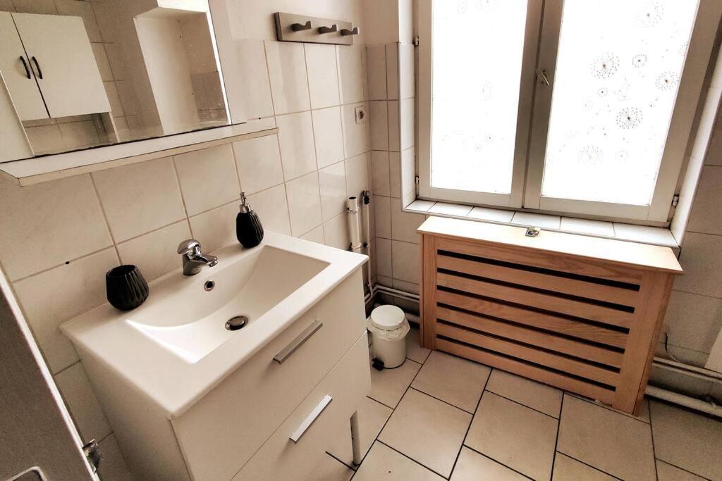 Logement Entier Proche Tribunaux Douai Luaran gambar