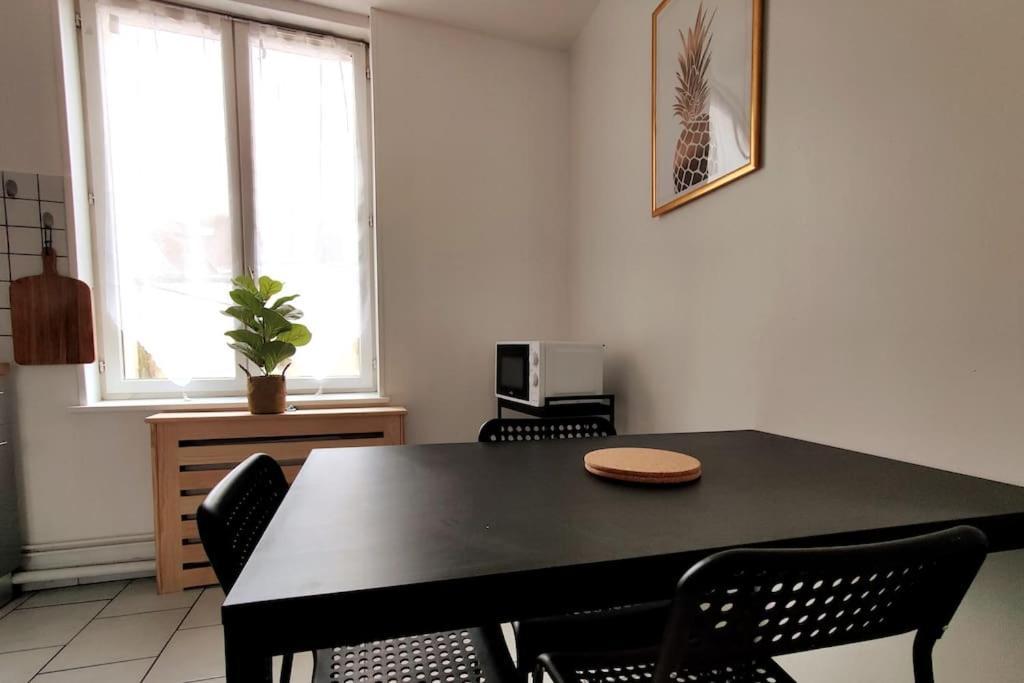 Logement Entier Proche Tribunaux Douai Luaran gambar