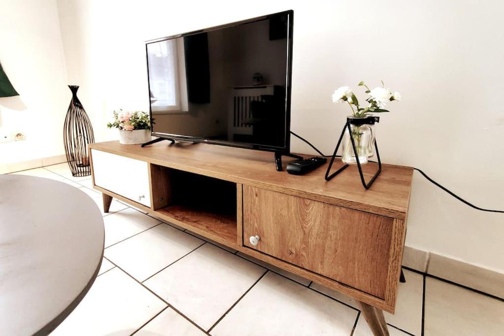 Logement Entier Proche Tribunaux Douai Luaran gambar