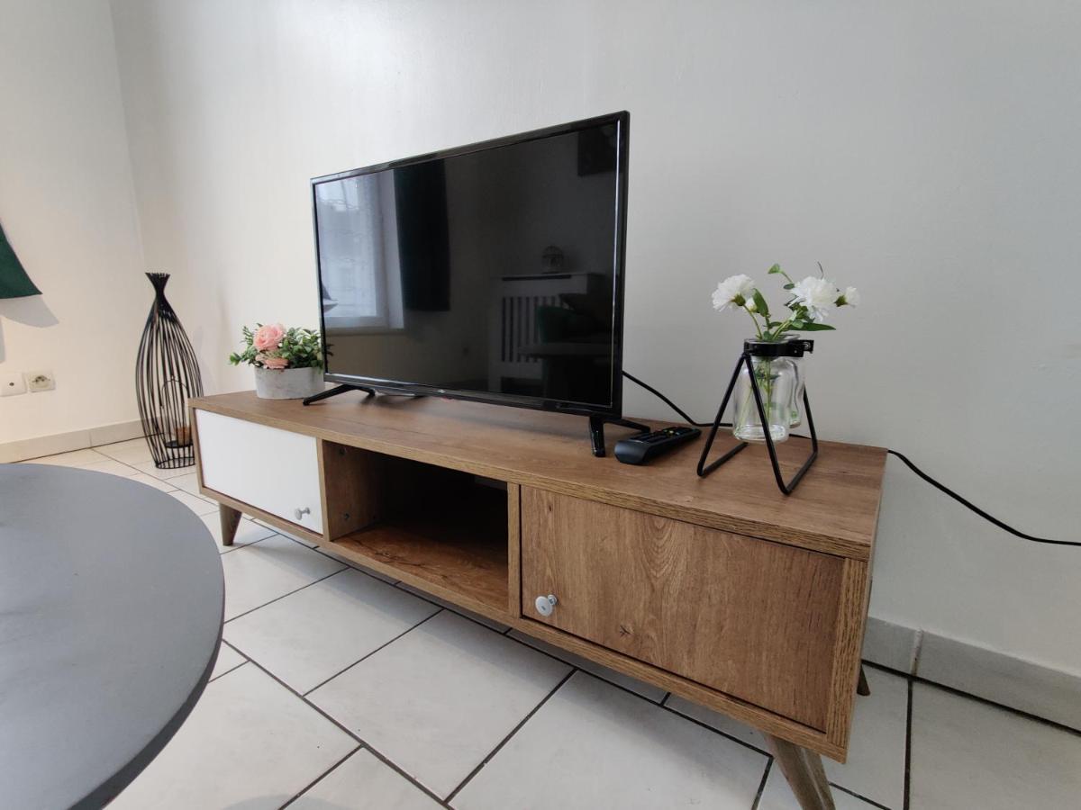 Logement Entier Proche Tribunaux Douai Luaran gambar