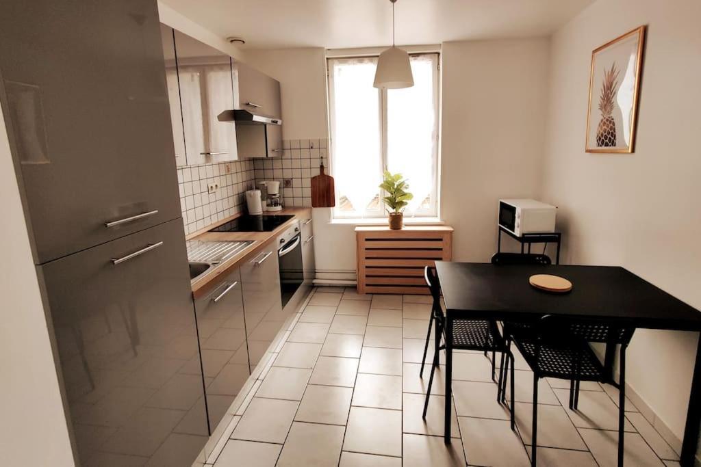 Logement Entier Proche Tribunaux Douai Luaran gambar